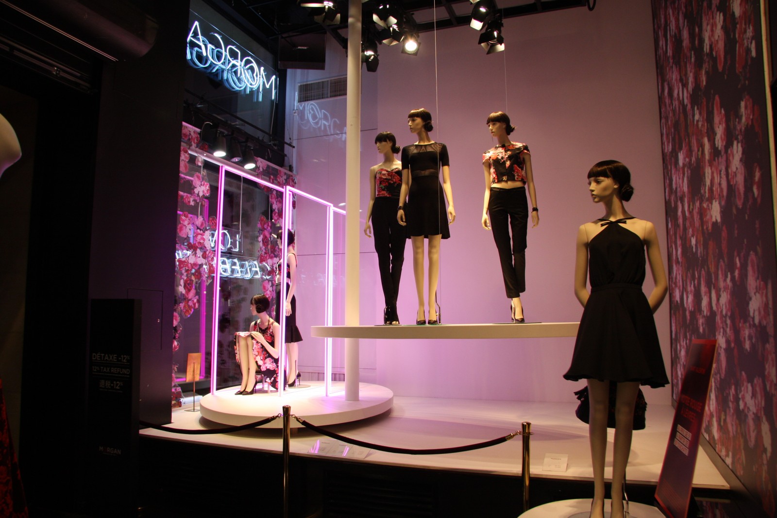 Louis Vuitton Worldwide display prototype - Atelier Nils Rousset